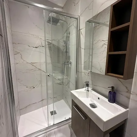 Apartment Acacia Avenue