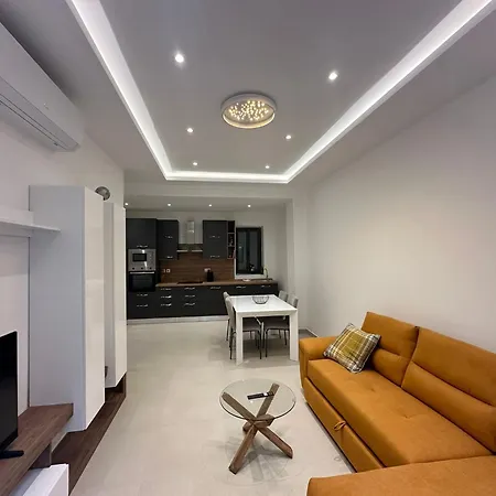 Apartment Acacia Avenue *